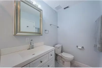 2880 81st Street N, Saint Petersburg, FL 33710 - Photo 13