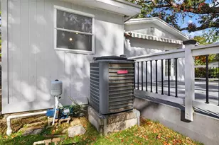 2880 81st St N, Saint Petersburg, FL 33710 - Photo 33