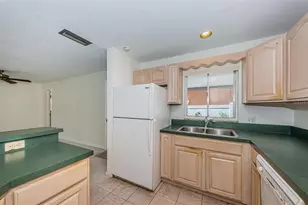 2880 81st St N, Saint Petersburg, FL 33710 - Photo 5