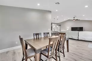 6193 Cabal Ln, Port Charlotte, FL 33981 - Photo 9