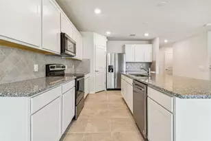 11235 Sycamore Glen Loop, Thonotosassa, FL 33592 - Photo 5