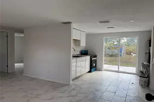 6427 A L Campbell Ln, Seffner, FL 33584 - Photo 7