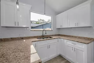 1876 Sylvan Dr, Clearwater, FL 33755 - Photo 17