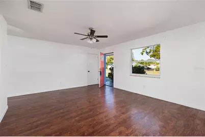 704 72nd Avenue N, Saint Petersburg, FL 33702 - Photo 7