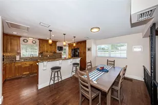 13556 Bellewood Ave, Seminole, FL 33776 - Photo 17