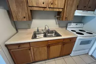 1081 Old S Dr, Lakeland, FL 33811 - Photo 5