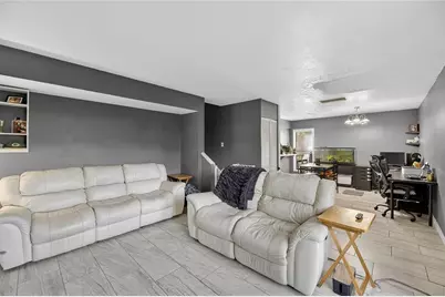 5601 Ashley Oaks Drive #6, Tampa, FL 33617 - Photo 13