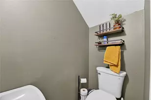 5601 Ashley Oaks Dr, Tampa, FL 33617 - Photo 23