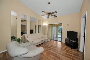 11511 113th St, Largo, FL 33778 - Photo 7