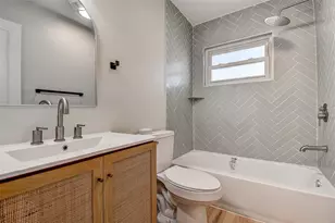 140 89th Ave NE, Saint Petersburg, FL 33702 - Photo 25