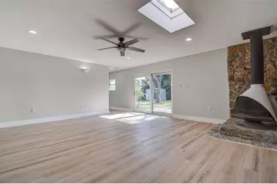 140 89th Avenue NE, Saint Petersburg, FL 33702 - Photo 13