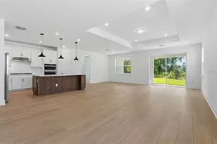 1662 Shields Pt, Zephyrhills, FL 33541 - Photo 7