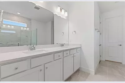 1662 Shields Point, Zephyrhills, FL 33541 - Photo 9