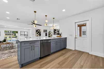 4623 Carson Street NE, Saint Petersburg, FL 33703 - Photo 15