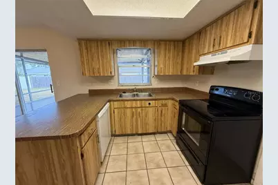 310 W Windhorst Road, Brandon, FL 33510 - Photo 11