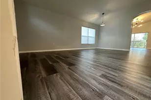 10336 Lightner Bridge Dr, Tampa, FL 33626 - Photo 3