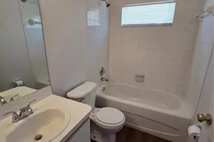 12023 Cedarfield Dr, Riverview, FL 33579 - Photo 5