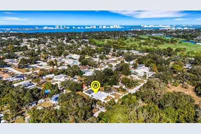 1600 Loretta Avenue NW, Largo, FL 33770 - Photo 17