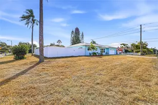 711 San Salvador Dr, Dunedin, FL 34698 - Photo 5