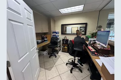 4505 Town N Country Boulevard, Tampa, FL 33615 - Photo 11