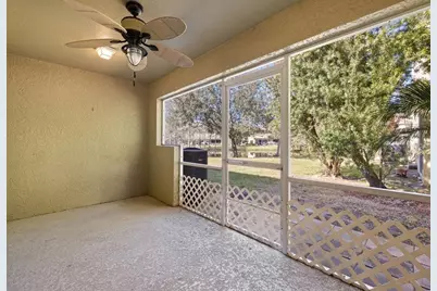 11231 Kapok Grand Circle, Saint Petersburg, FL 33708 - Photo 15