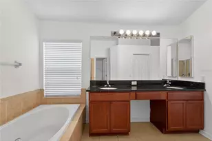 431 Westchester Hills Ln, Valrico, FL 33594 - Photo 33