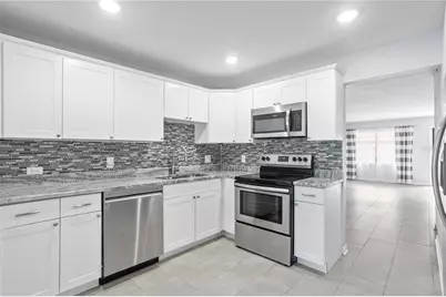 4920 Locust Street NE #115, Saint Petersburg, FL 33703 - Photo 9