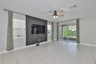 6207 Voyagers Pl, Apollo Beach, FL 33572 - Photo 9