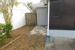 7289 56th Ave N, Saint Petersburg, FL 33709 - Photo 9