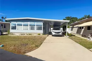 539 Mt Piney Ave NE, Saint Petersburg, FL 33702 - Photo 1