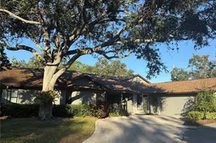 11711 Ridgeview Ln, Seminole, FL 33772 - Photo 1