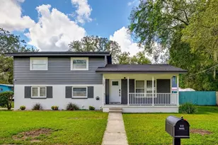 1907 E 111th Ave, Tampa, FL 33612 - Photo 1