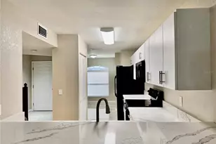 14922 Par Club Circle, Tampa, FL 33618 - Photo 3