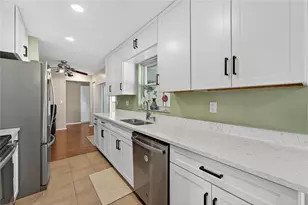 2308 Hawthorne Dr, Clearwater, FL 33763 - Photo 15