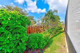 6796 122nd St, Seminole, FL 33772 - Photo 37