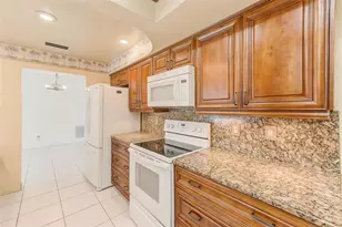 6796 122nd St, Seminole, FL 33772 - Photo 15