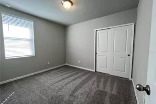 34823 Telluride Ln, Zephyrhills, FL 33541 - Photo 19