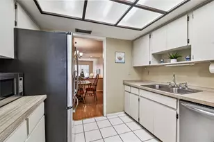 474 Lakeview Dr, Palm Harbor, FL 34683 - Photo 17