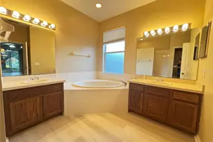 8210 Whistling Pine Way, Tampa, FL 33647 - Photo 29