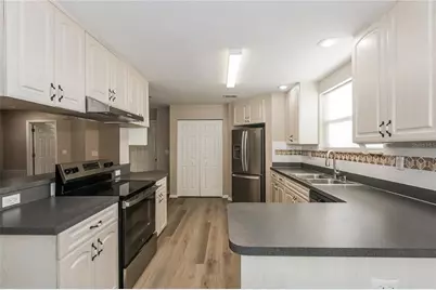 6051 Kentucky Avenue, New Port Richey, FL 34653 - Photo 7