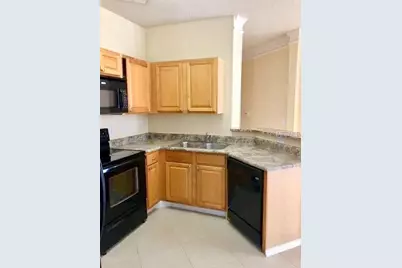 10538 Villa View Circle #10538, Tampa, FL 33647 - Photo 3