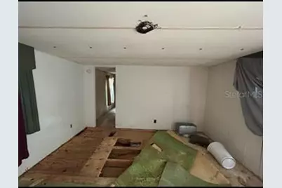 39249 Lizabeth Circle, Zephyrhills, FL 33542 - Photo 11