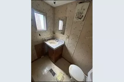 39249 Lizabeth Circle, Zephyrhills, FL 33542 - Photo 15