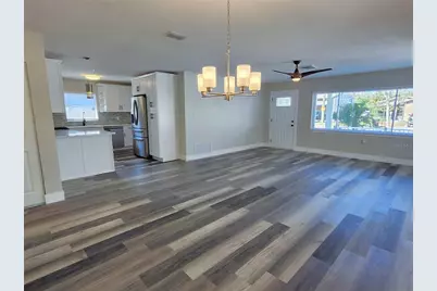 1818 Shore Acres Boulevard NE, Saint Petersburg, FL 33703 - Photo 11