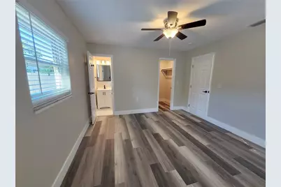 1818 Shore Acres Boulevard NE, Saint Petersburg, FL 33703 - Photo 13