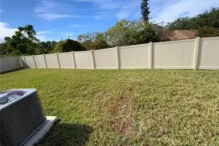 10355 Honeysuckle Vine Cir, Riverview, FL 33578 - Photo 23