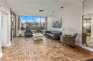 255 Dolphin Point, Clearwater Beach, FL 33767 - Photo 35