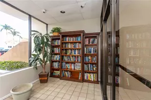 255 Dolphin Point, Clearwater Beach, FL 33767 - Photo 37