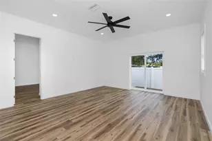 1008 Hawkins St, Clearwater, FL 33756 - Photo 19