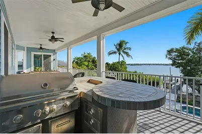 401 Harbor Drive, Belleair Beach, FL 33786 - Photo 23